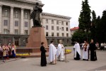 22 травня 2013 р. Духовенство кафедрального собору Святої Трійці відправило в Луцьку заупокійну літію по Тарасові Шевченку. Світлина з сайта Volynnews.com