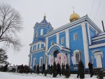 8 січня 2012 р. Хревна хода навколо храму Собору Пресвятої Богородиці в с. Забороль Луцького районного деканату з нагоди 100-ліття цієї церкви. Світлина інформаційної служби єпархії