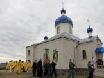 9 листопада 2013 р. Хресний хід навколо храму Великомученика Димитрія Солунського в с. Гать Луцького районного деканату. Світлини інформаційної служби єпархії.