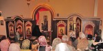 Архієпископ Луцький і Волинський Михаїл освячує іконостас у храмі Великомучениці Катерини луцького Свято-Василівського жіночого монастиря. Світлина інформаційної служби єпархії