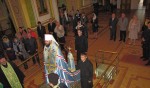 З нагоди Дня журналіста і Дня працівників видавництв, поліграфії та книгорозповсюдження митрополит Михаїл відправляє заупокійну літію по спочилих і молебень за живих представників цих фахів нашого краю. Світлина інформаційної служби єпархії