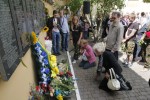 23 червня 2014 р. Біля траурних плит з іменами загиблих від рук НКВС у 1941 році. Світлини Леоніда Максимова
